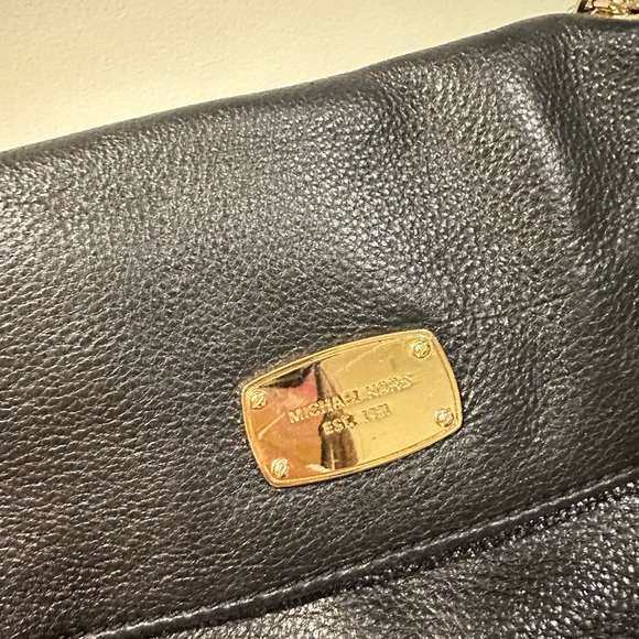 Michael Kors purse - Picture 3 of 4